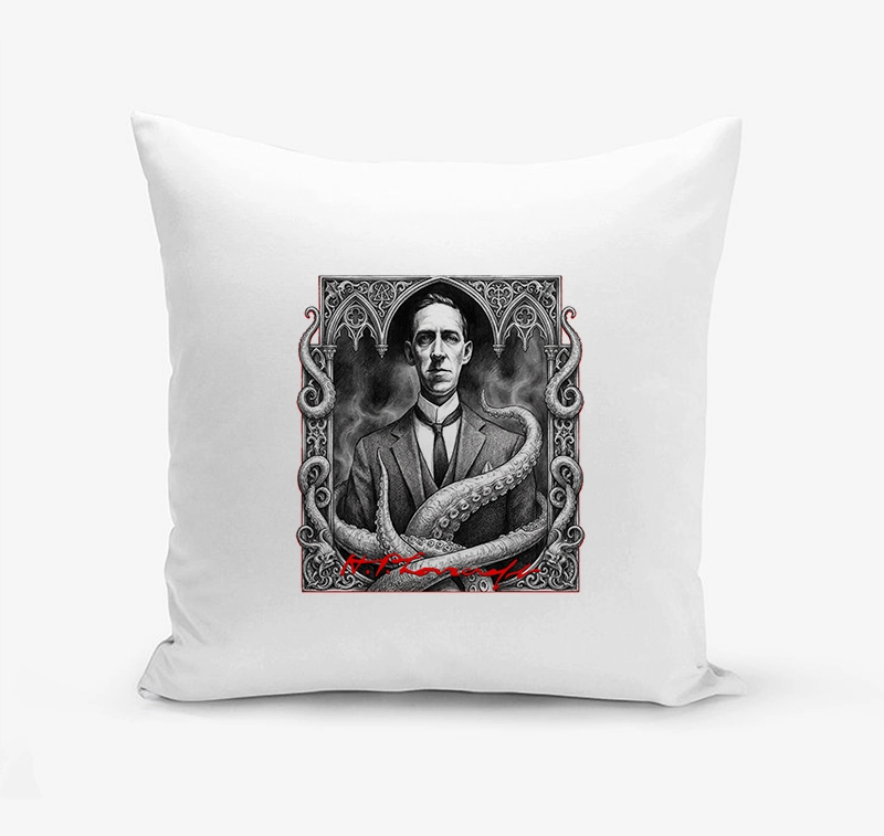 Възглавница ЛЪВКРАФТ - 01 | shop.qrmedia.bg